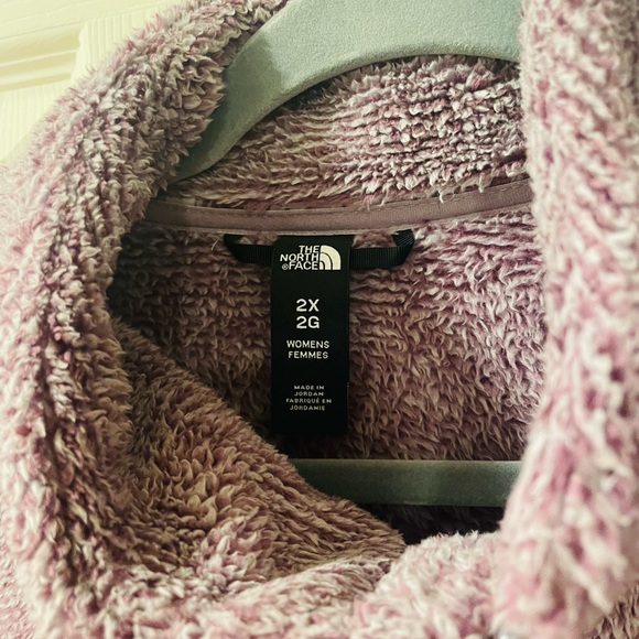 The North Face Purple Fleece Jacket - Picture 3 of 3